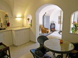 apartment with balcony airole