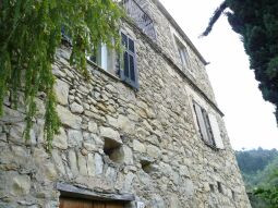 house collabassa