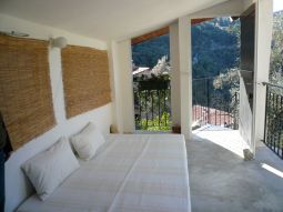 house collabassa