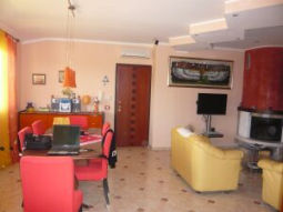 Part of two family house Ventimiglia