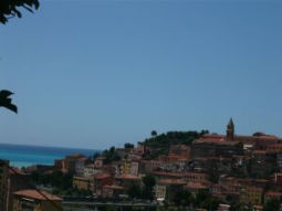 Part of two family house Ventimiglia
