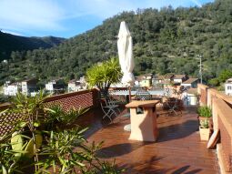Apartment in the old part of Airole