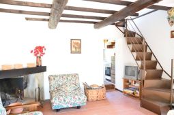 Independent house Sassofortino