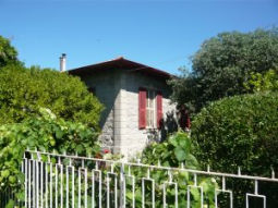 Nice old villa in Vallecrosia
